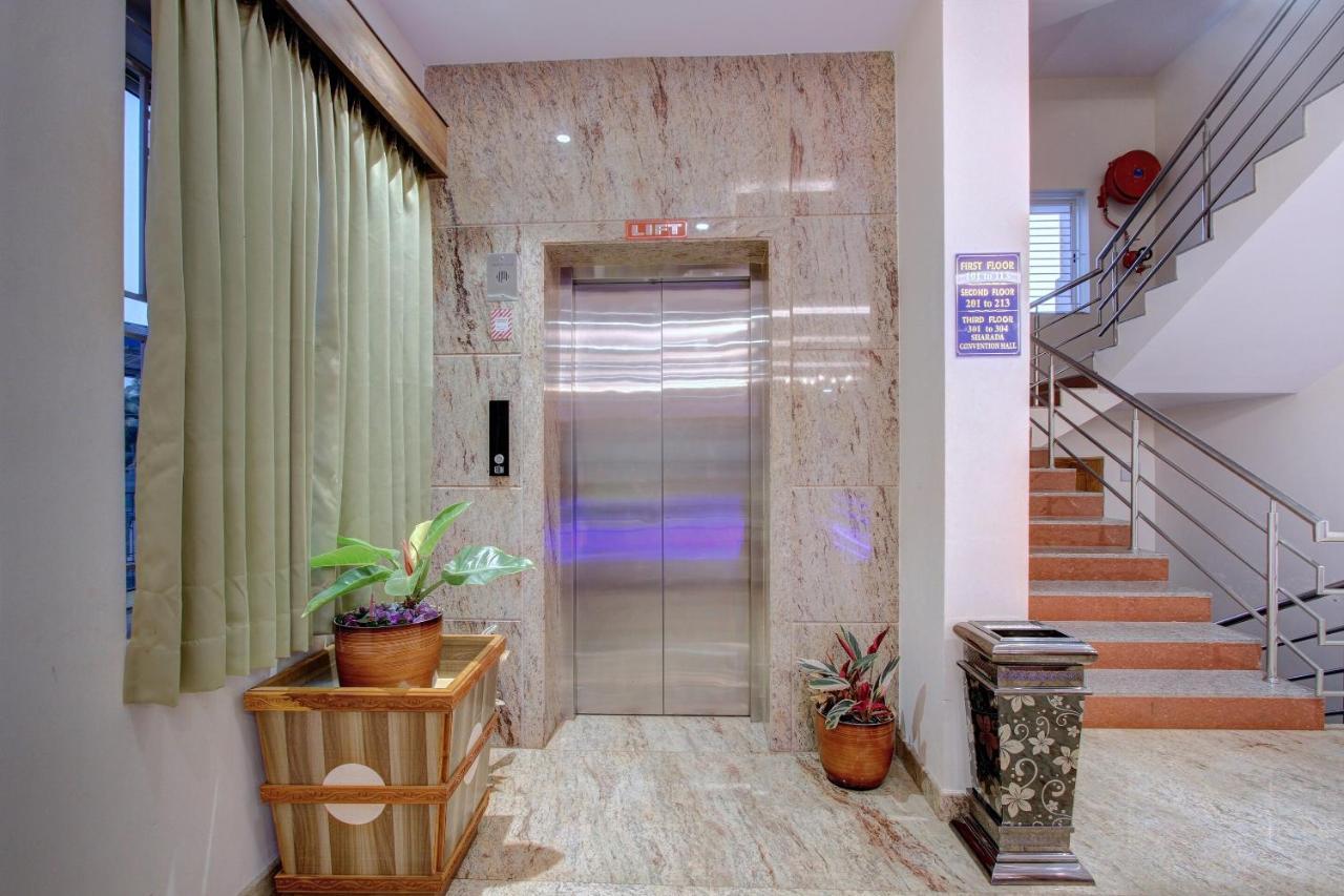 Hotel Ambika International Byndoor Bainduru Exterior foto